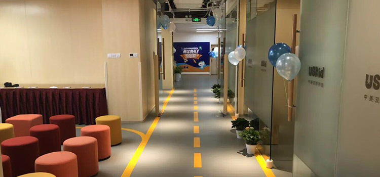 glass separate WallLarge Image.jpg glass separate WallLarge Image.jpg